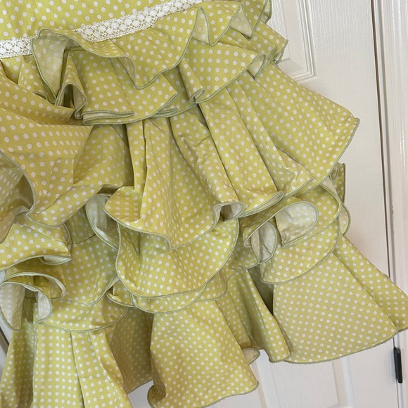 Spanish Professional Flamenco Dress - Picture 2 of 7